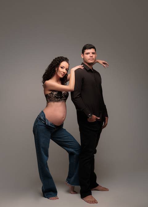 Ensaio gestante em Presidente Prudente



Fotógrafo de gestante em Presidente Prudente



Ensaio de gravidez em estúdio



Fotografia de maternidade



Ensaio maternity clean



Ensaio gestante minimalista



Estúdio fotográfico para gestante em President'
