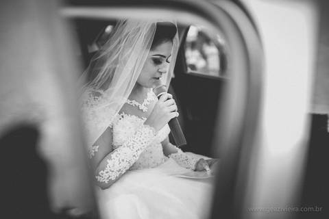noiva no carro'