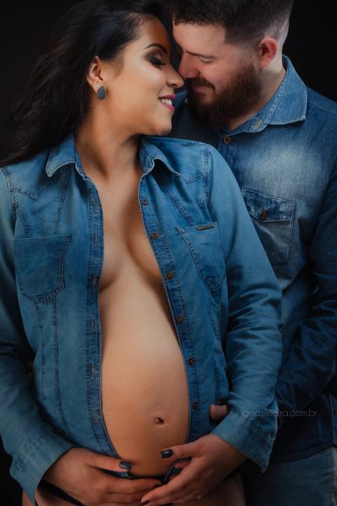 ensaio de grávida de jeans'