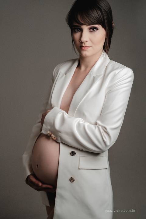 Ensaio sensual de gestante'