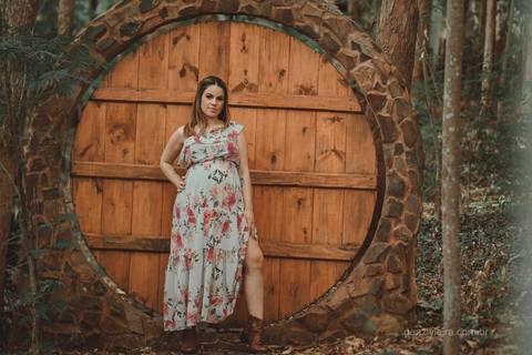 gestante ao ar livre'