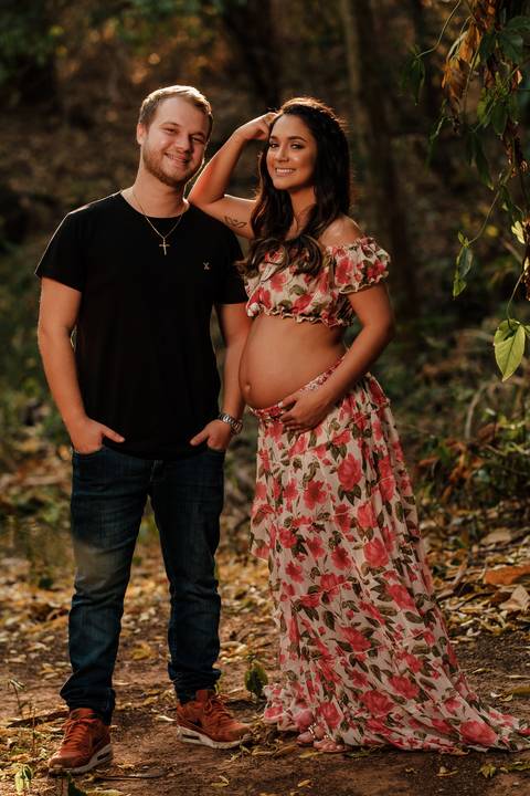 ensaio de gestante na natureza'