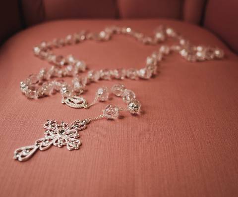 terço para noiva com cruz '