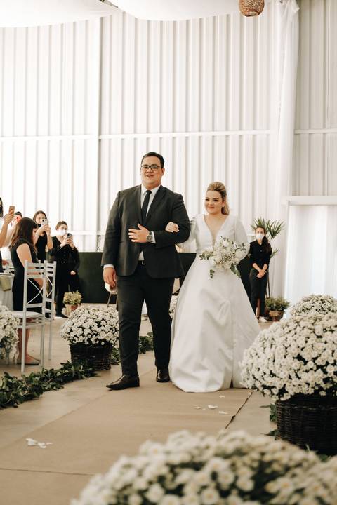 entrada da noiva com seu pai '