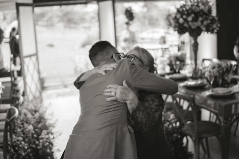 noivo e sua mãe do noivo'