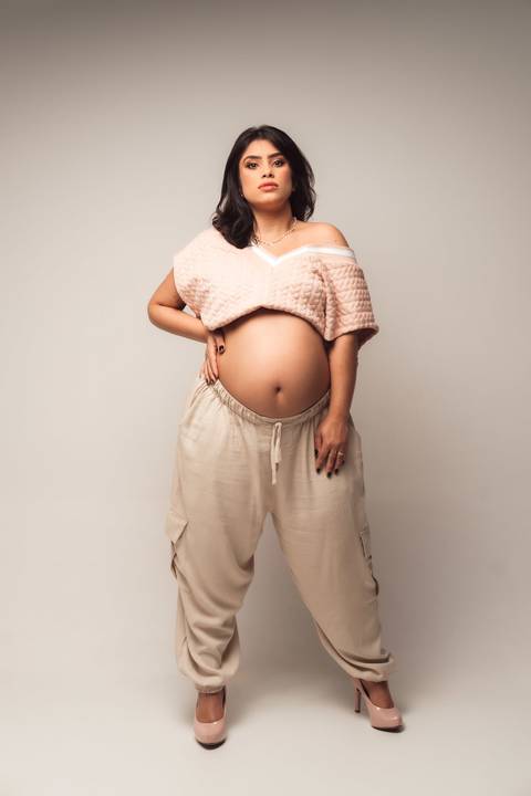ensaio de gestante estudio fotográfico
'