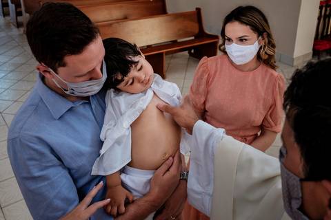 ungir do batismo na criança'