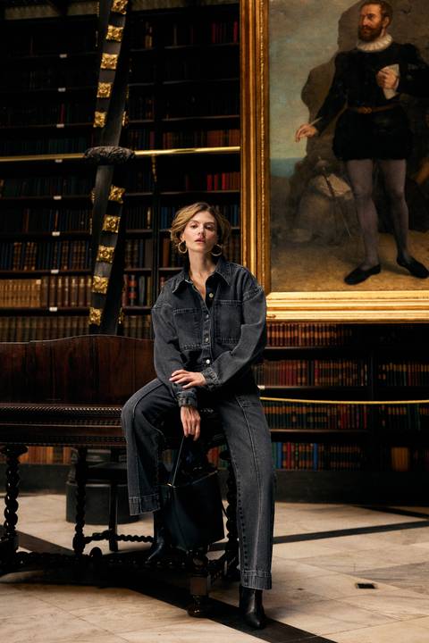 French por Maya Morikawa Somos Wa Produtora Audiovisual'