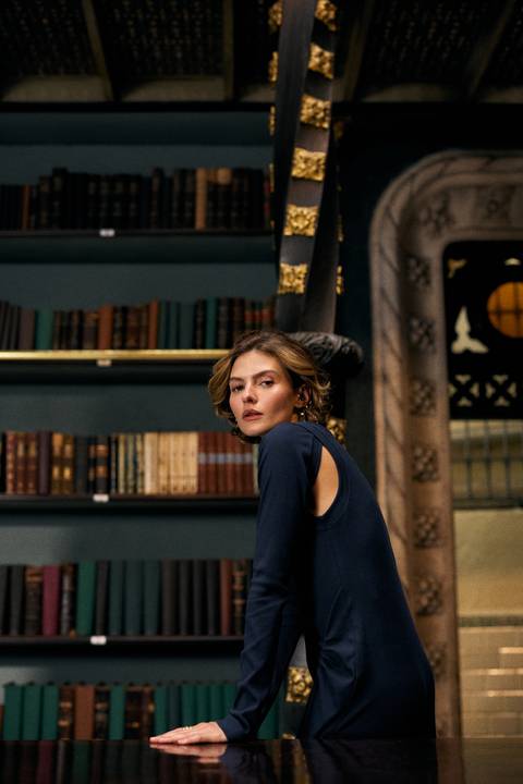 French por Maya Morikawa Somos Wa Produtora Audiovisual'