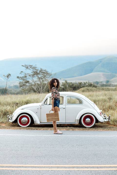 Modelo veste Criatura Vintage num ensaio clicado por Maya Morikawa em Campos do Jordão'
