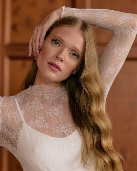 Thais Custodio para French por Maya Morikawa Somos Wa Produtora Audiovisual'