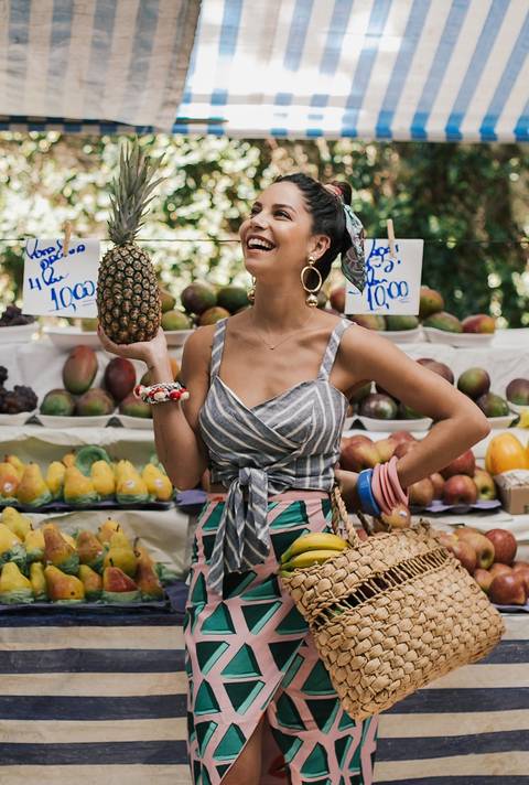 Ensaio Mr. Cat Tropical em Feira fotografado por Maya Morikawa nos Jardins São Paulo'