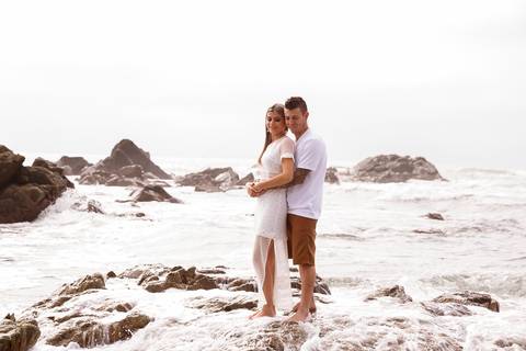 Ensaio pré wedding na praia; ensaio de casal praia; ensaio de casal curitiba; fotografia de casamento; deborah ayecha fotografia, ensaio fotografico praia santa catarina'