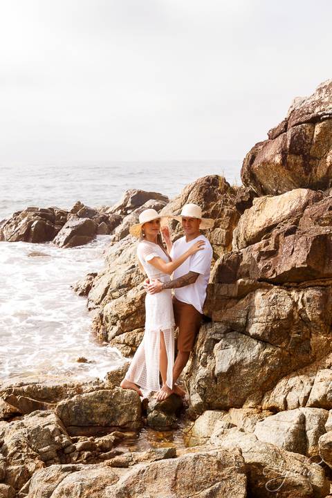 Ensaio pré wedding na praia; ensaio de casal praia; ensaio de casal curitiba; fotografia de casamento; deborah ayecha fotografia, ensaio fotografico praia santa catarina'