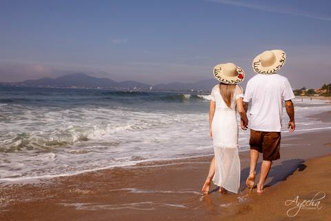 Ensaio pré wedding na praia; ensaio de casal praia; ensaio de casal curitiba; fotografia de casamento; deborah ayecha fotografia, ensaio fotografico praia santa catarina'