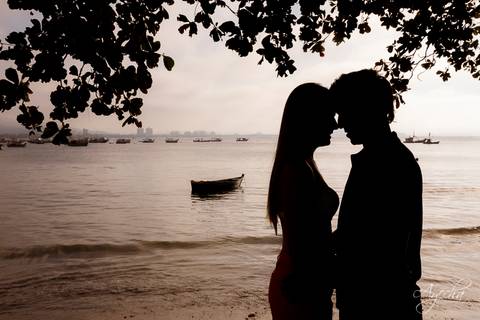 Ensaio pré wedding na praia; ensaio de casal praia; ensaio de casal curitiba; fotografia de casamento; deborah ayecha fotografia, ensaio fotografico praia santa catarina'