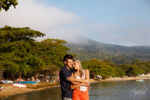 Ensaio pré wedding na praia; ensaio de casal praia; ensaio de casal curitiba; fotografia de casamento; deborah ayecha fotografia, ensaio fotografico praia santa catarina'