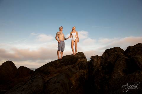 Ensaio pré wedding na praia; ensaio de casal praia; ensaio de casal curitiba; fotografia de casamento; deborah ayecha fotografia, ensaio fotografico praia santa catarina'
