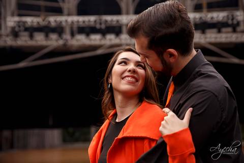 Ensaio de casal; fotografia de casal; fotografia de casamento; fotografo de casamento; fotografa de casamento, noivas curitibanas; casando em curitiba; ensaio fotografico opera de arame, ensaio no parque tangua'