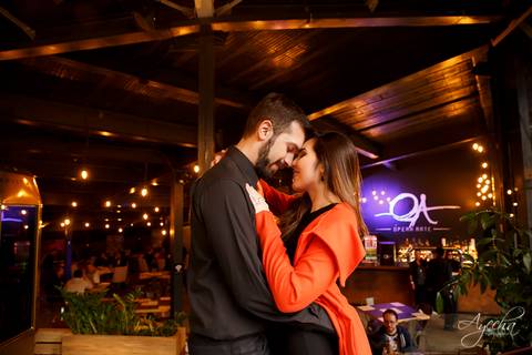 Ensaio de casal; fotografia de casal; fotografia de casamento; fotografo de casamento; fotografa de casamento, noivas curitibanas; casando em curitiba; ensaio fotografico opera de arame, ensaio no parque tangua'