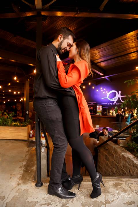 Ensaio de casal; fotografia de casal; fotografia de casamento; fotografo de casamento; fotografa de casamento, noivas curitibanas; casando em curitiba; ensaio fotografico opera de arame, ensaio no parque tangua'