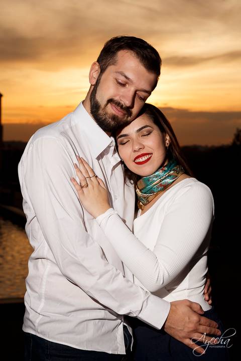 Ensaio de casal; fotografia de casal; fotografia de casamento; fotografo de casamento; fotografa de casamento, noivas curitibanas; casando em curitiba; ensaio fotografico opera de arame, ensaio no parque tangua'