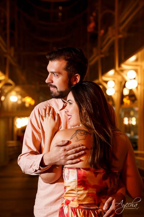 Ensaio de casal; fotografia de casal; fotografia de casamento; fotografo de casamento; fotografa de casamento, noivas curitibanas; casando em curitiba; ensaio fotografico opera de arame, ensaio no parque tangua'