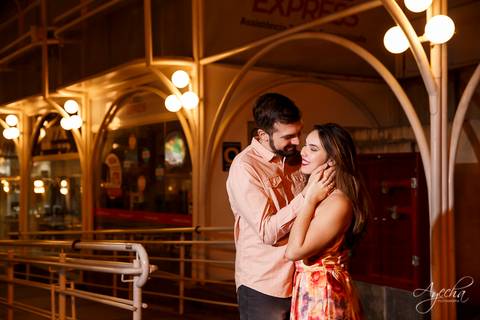 Ensaio de casal; fotografia de casal; fotografia de casamento; fotografo de casamento; fotografa de casamento, noivas curitibanas; casando em curitiba; ensaio fotografico opera de arame, ensaio no parque tangua'