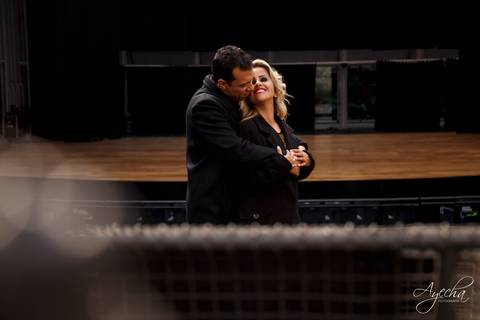 Ensaio Opera de Arame; Ensaio Museu do Olho, Ensaio Rua 24 horas, Pré wedding; Deborah ayecha fotografia; ensaio de casal curitiba; fotografa de casamento curitiba'
