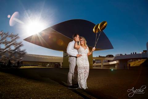 Ensaio Opera de Arame; Ensaio Museu do Olho, Ensaio Rua 24 horas, Pré wedding; Deborah ayecha fotografia; ensaio de casal curitiba; fotografa de casamento curitiba'