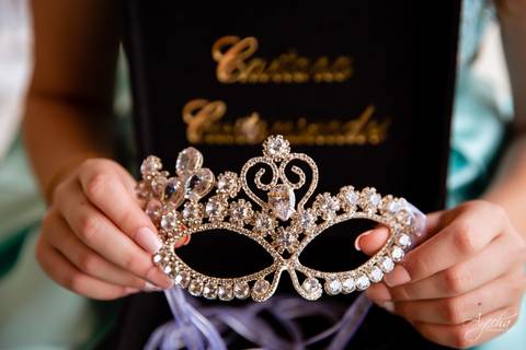 Ensaio15 anos; Debutante; 15 anos Curitiba; Fotógrafa Piraquara; Fotógrafa Curitiba; Inspiração 15 anos; Debutantes Curitiba; Festa de 15 anos; Book 15 anos; Vestidos de Debutante; Eventos Curitiba; Scania Brasil; Meus 15 anos; Ensaios Criativos; '