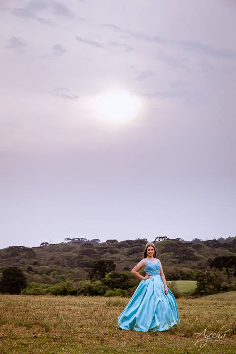 Ensaio15 anos; Debutante; 15 anos Curitiba; Fotógrafa Piraquara; Fotógrafa Curitiba; Inspiração 15 anos; Debutantes Curitiba; Festa de 15 anos; Book 15 anos; Vestidos de Debutante; Eventos Curitiba; Scania Brasil; Meus 15 anos; Ensaios Criativos; '