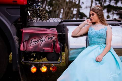 Ensaio15 anos; Debutante; 15 anos Curitiba; Fotógrafa Piraquara; Fotógrafa Curitiba; Inspiração 15 anos; Debutantes Curitiba; Festa de 15 anos; Book 15 anos; Vestidos de Debutante; Eventos Curitiba; Scania Brasil; Meus 15 anos; Ensaios Criativos; '