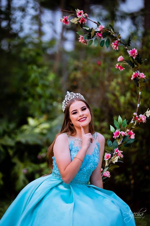 Ensaio15 anos; Debutante; 15 anos Curitiba; Fotógrafa Piraquara; Fotógrafa Curitiba; Inspiração 15 anos; Debutantes Curitiba; Festa de 15 anos; Book 15 anos; Vestidos de Debutante; Eventos Curitiba; Scania Brasil; Meus 15 anos; Ensaios Criativos; '