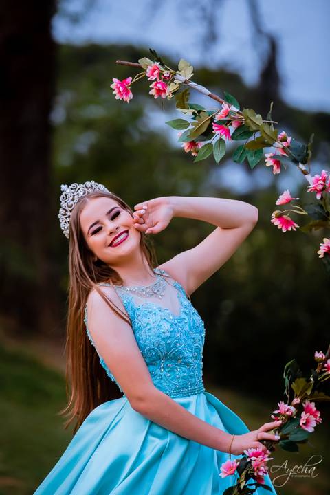 Ensaio15 anos; Debutante; 15 anos Curitiba; Fotógrafa Piraquara; Fotógrafa Curitiba; Inspiração 15 anos; Debutantes Curitiba; Festa de 15 anos; Book 15 anos; Vestidos de Debutante; Eventos Curitiba; Scania Brasil; Meus 15 anos; Ensaios Criativos; '