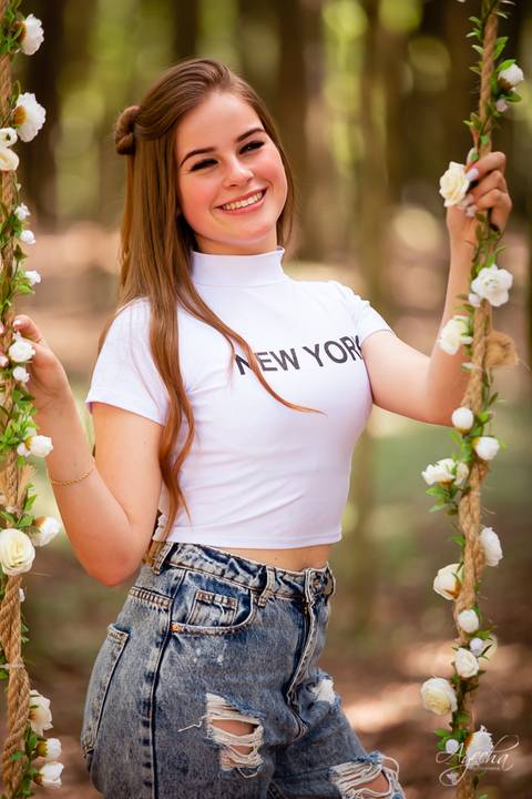 Ensaio15 anos; Debutante; 15 anos Curitiba; Fotógrafa Piraquara; Fotógrafa Curitiba; Inspiração 15 anos; Debutantes Curitiba; Festa de 15 anos; Book 15 anos; Vestidos de Debutante; Eventos Curitiba; Scania Brasil; Meus 15 anos; Ensaios Criativos; '