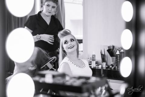 Fotografa de casamento Curitiba; Casamento Colombo; Making of da noiva; Noivas de Curitiba; Dia da noiva; Hotel Bolsi; Preparativos do casamento; Detalhes da noiva; Casamentos Curitiba; Fotografa Piraquara; Fotografa Colombo; Emoção da noiva; '