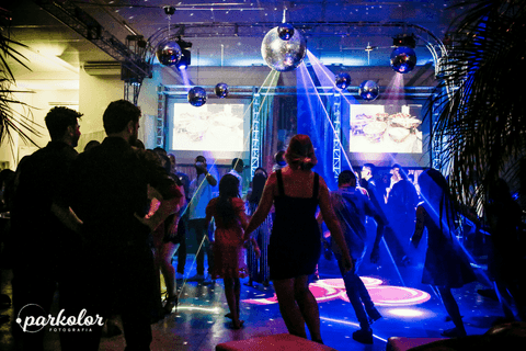 15 anos, foto da festa com os convidados, globo de luz, dj, família, dança, passinho da família, debutante parkolor fotografias
Gravataí
Glorinha, santo antônio '