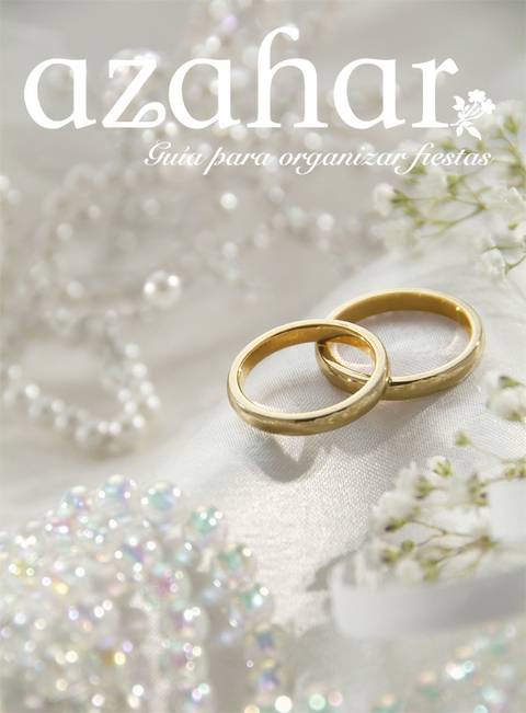 Anillos de matrimonio en escena romántica
Fotografía publicitaria de José Chiodini que muestra dos alianzas doradas rodeadas de perlas y detalles delicados, perfecta para campañas de joyería y celebraciones de boda.'
