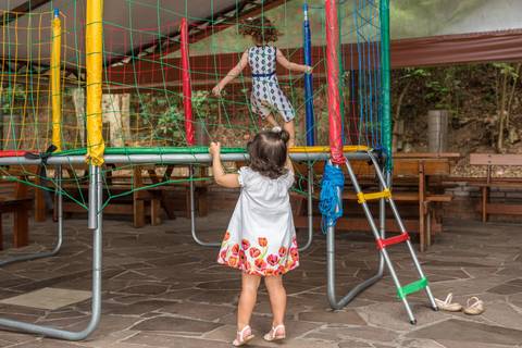 Pontinha dos pés novamente para não perder nenhum detalhe!'
