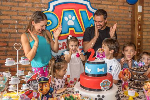 Alegria que contagiou a todos na hora do Parabéns!!'