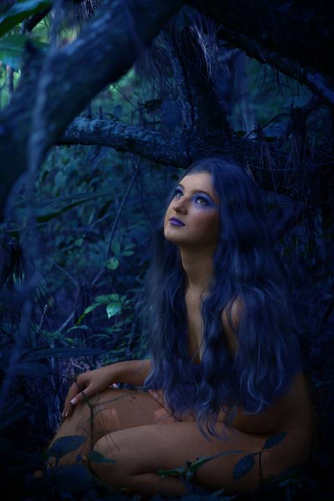 Fada. Mundo mágico e de sonhos. Nossas fadas nosso imaginário.
Fada nua...vestida de vida.'