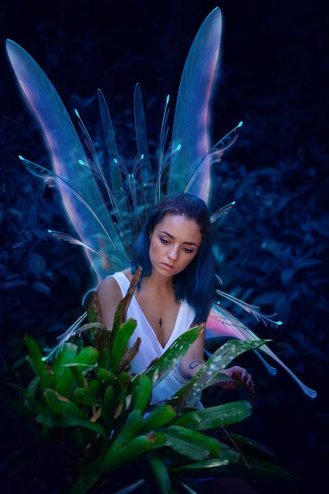 Fada. Mundo mágico e de sonhos. Nossas fadas nosso imaginário.
Fada nua...vestida de vida.'