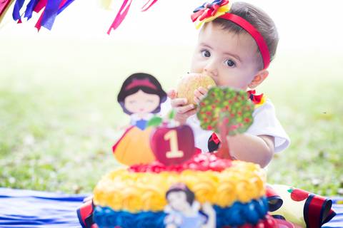 Smach and Cake Isabella Maria'