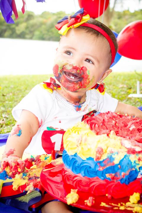 Smach and Cake Isabella Maria'