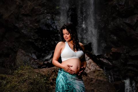 Ensaio fotográfico gestante de Ortigueira feito em Tibagi'