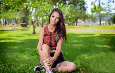 Ensaio feminino em Telêmaco Borba na praça dos Pinheiros '