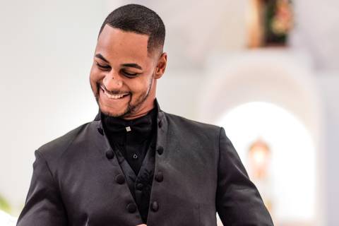 Reação do noivo, na entrada da noiva '