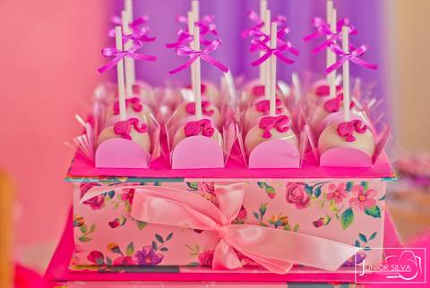 Foto: Júnior Silva | Doces: Andrea Aosani | Decoração: Gomes Festas'
