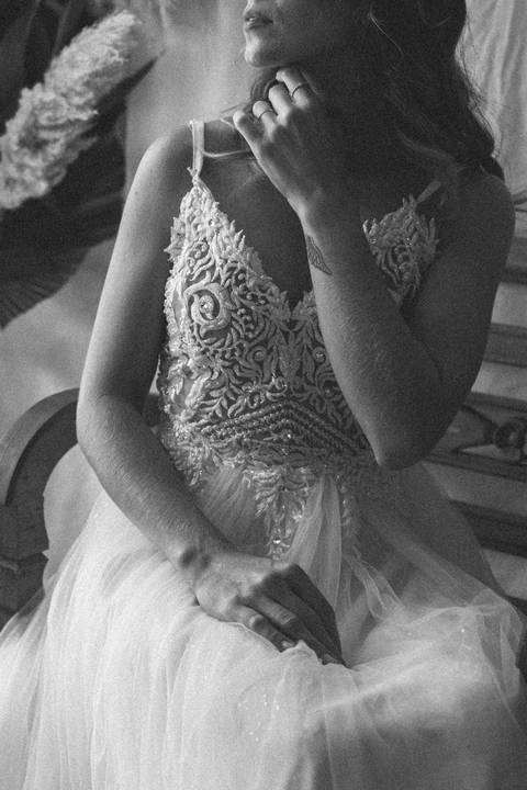 Vestido de noiva de tule, com bordado no busto
Vestidos de noiva para locação na cidade de Jaú-SP

Trabalhamos com locação,sob medida e venda de nossos vestidos. Tudo feito com muito amor e carinho, realizamos sonhos do vestido ideal.'